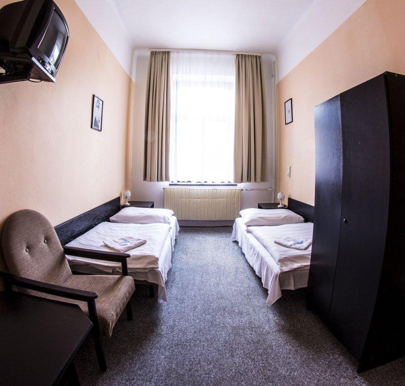 Hotel Pyramida برنو المظهر الخارجي الصورة