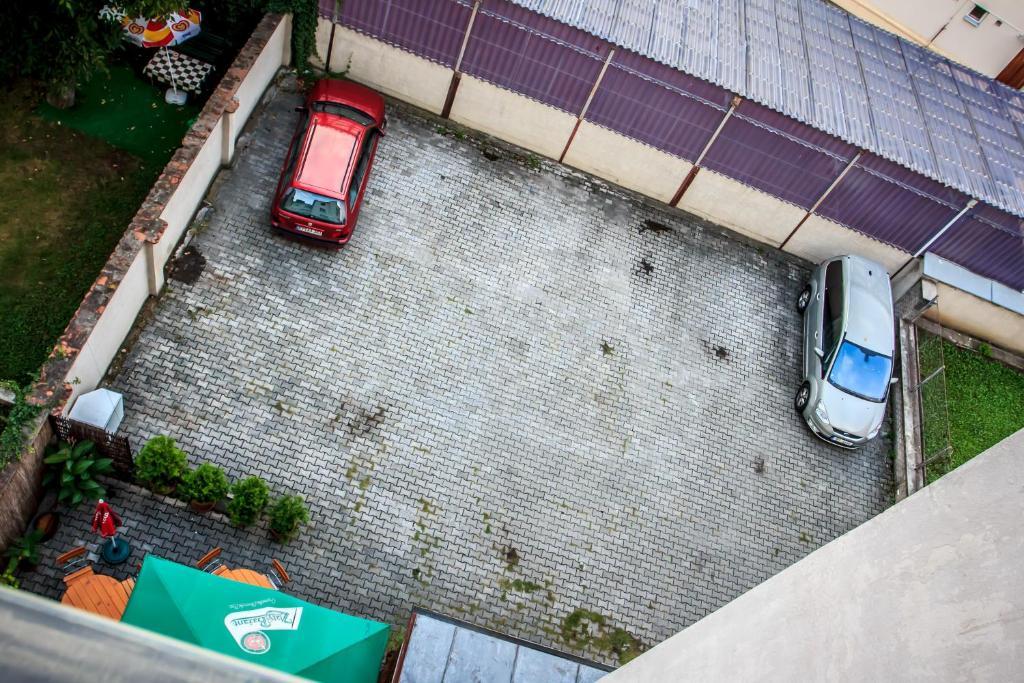 Hotel Pyramida برنو المظهر الخارجي الصورة